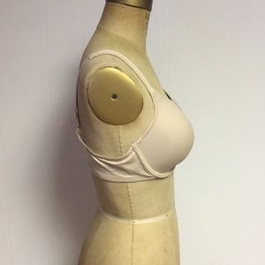 Vanity Fair | Intimates & Sleepwear | Natural Touch Vanity Fair 36d